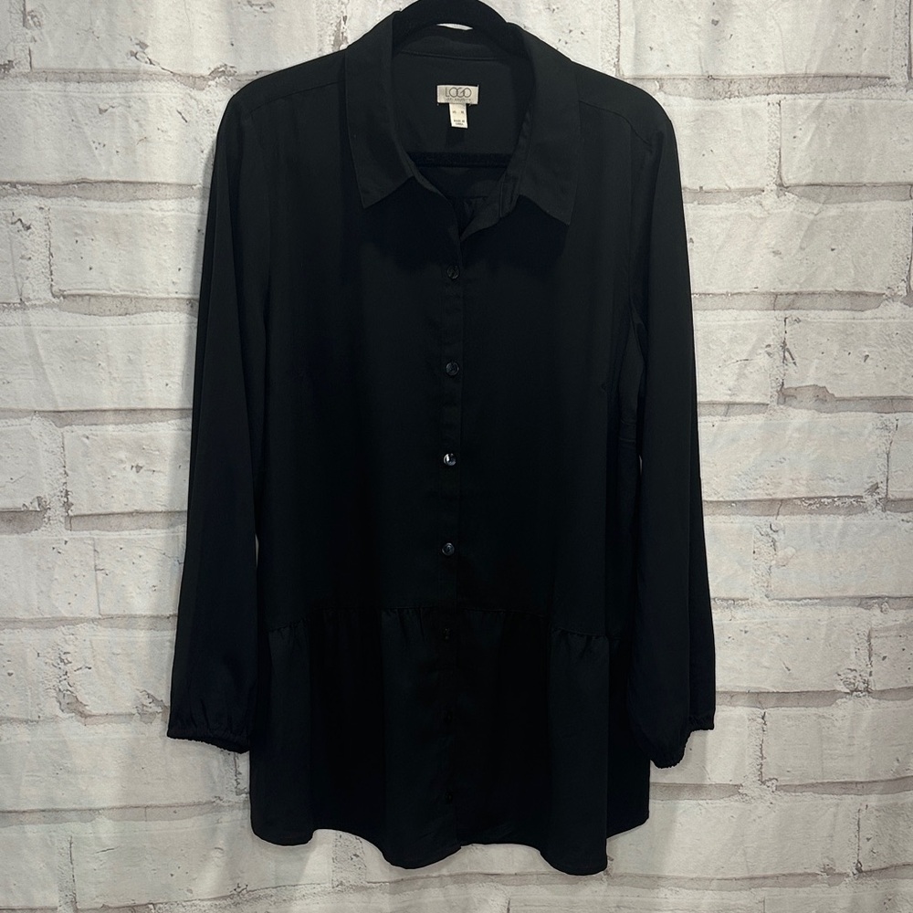 LOGO by Lori Goldstein Black Button-Down Shirt
